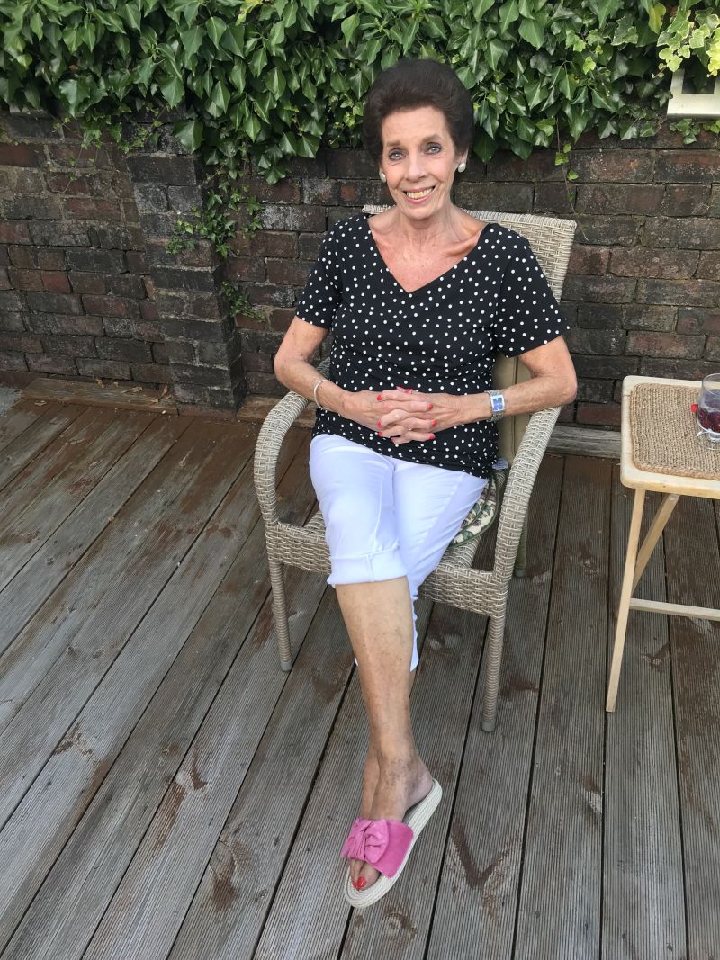 Jo99