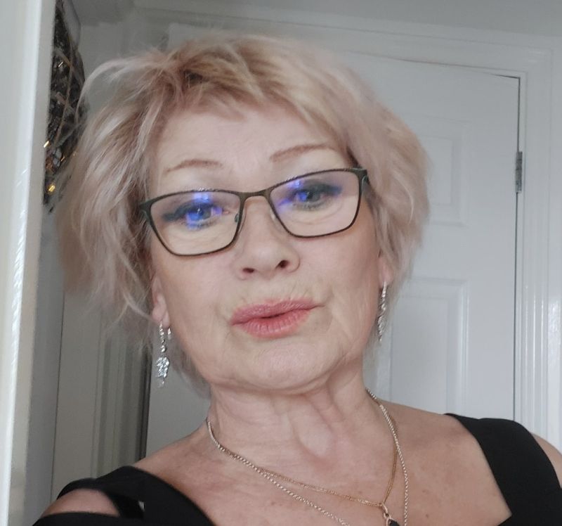 LightofLove2206 LightofLove2206